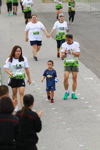 BIB: 728
                            <button type="button" onclick="openModal(3558102)" class="btn btn-primary btn-sm float-right btn-popup" data-toggle="modal" data-target=".modal-high-quality">
                        <i class="fas fa-shopping-cart"></i> Add to Cart
                    </button>
                                            <button type="button" onclick="isThisMe(3558102, true)" class="btn btn-success btn-sm float-right btn-popup btn-isme hidden" data-toggle="tooltip" data-placement="bottom" title="นี่คือรูปของคุณใช่ไหม คลิกที่นี่เพื่อเอาเข้าอัลบั้ม">
                        <i class="fas fa-plus"></i> Add to album
                    </button>
                    <button type="button" onclick="isThisMe(3558102, false)" class="btn btn-warning btn-sm float-right btn-popup btn-isnotme hidden">
                        <i class="fas fa-ban"></i> Remove from album
                    </button>